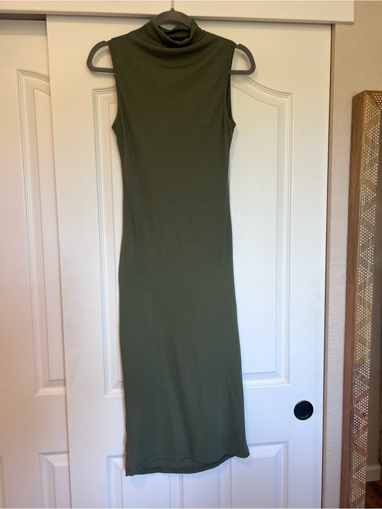 Cider Dresses & Skirts - Cider - Sleeveless Olive Green Turtleneck Midi Dress - Like New - Med